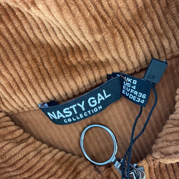 Nasty Gal Women´s Cord Long Sleeve Zip Front Jumpsuit In Brown Size 4 NWT - Picture 5 of 5